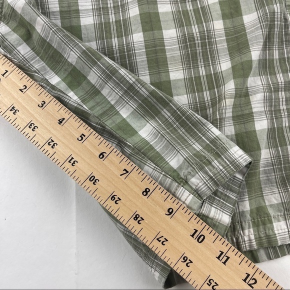Wrangler Jeans Shorts Mens 36 Green White Plaid Flat Front Pockets - Picture 6 of 9